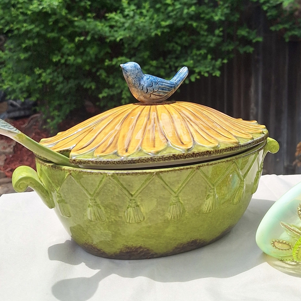 Vintage Grasslands Road Ceramic Pottery
